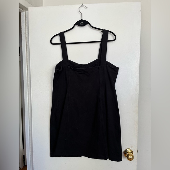 Black H&M mini dress, size large 12-14 - Picture 2 of 7